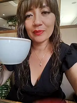 Snapshot of tata_laima__ chatting on 10-01-25, 02:10 tata laima online show from 10-01-25, 02:10