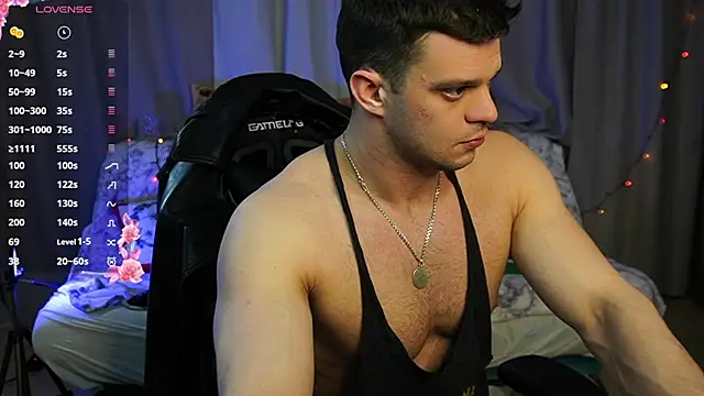 Snapshot of danielkraigforu chatting on 02-11-25, 06:33 danielkraigforu online show from 02-11-25, 06:33