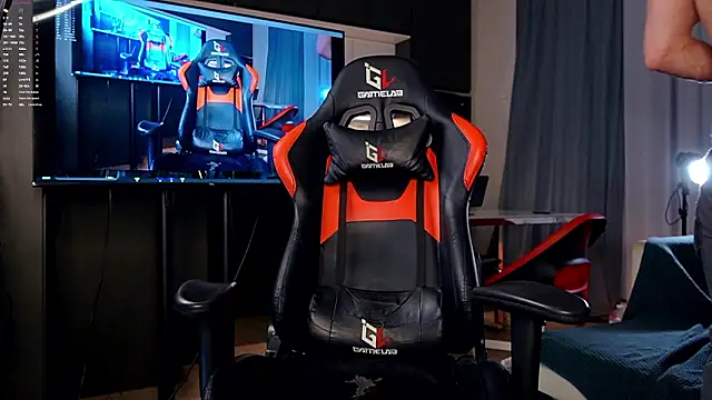 Snapshot of danielkraigforu chatting on 02-09-26, 11:58 danielkraigforu online show from 02-09-26, 11:58