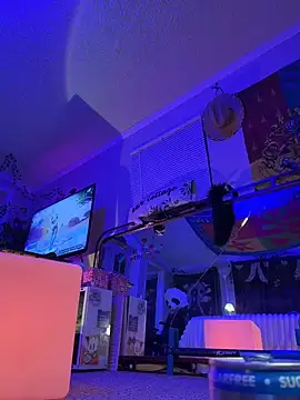 urpuppymoon online show from 03-04-26, 07:38