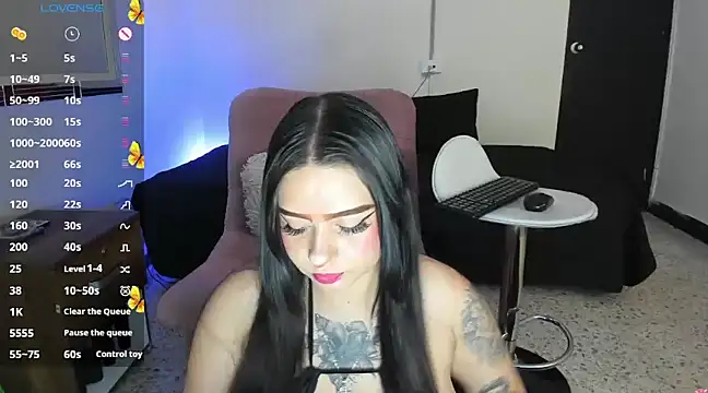 liily moore online show from 03-18-25, 09:23