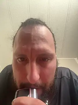 Snapshot of BobbyQ29 chatting on 02-06-26, 11:56 BobbyQ29 online show from 02-06-26, 11:56