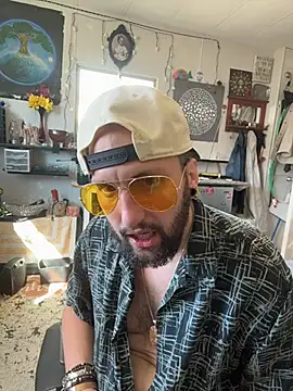 Snapshot of BobbyQ29 chatting on 02-20-26, 09:28 BobbyQ29 online show from 02-20-26, 09:28