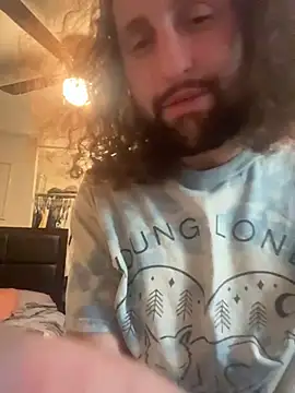 Snapshot of BobbyQ29 chatting on 02-05-26, 11:28 BobbyQ29 online show from 02-05-26, 11:28