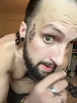 Snapshot of BobbyQ29 chatting on 02-15-26, 12:44 BobbyQ29 online show from 02-15-26, 12:44