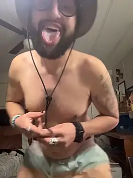 Snapshot of BobbyQ29 chatting on 02-12-26, 11:32 BobbyQ29 online show from 02-12-26, 11:32