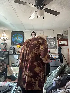 Snapshot of BobbyQ29 chatting on 02-17-26, 09:12 BobbyQ29 online show from 02-17-26, 09:12