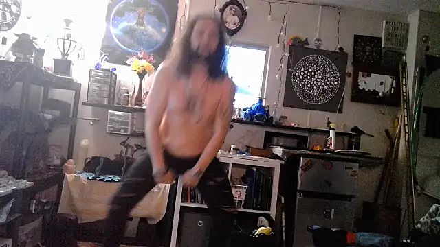 Snapshot of BobbyQ29 chatting on 02-18-26, 02:24 BobbyQ29 online show from 02-18-26, 02:24