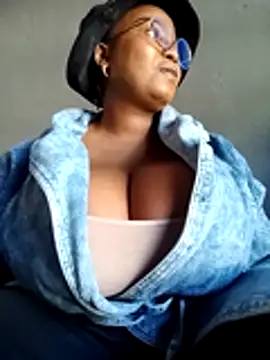 BOOBYXX99 online show from 07-18-26, 12:25