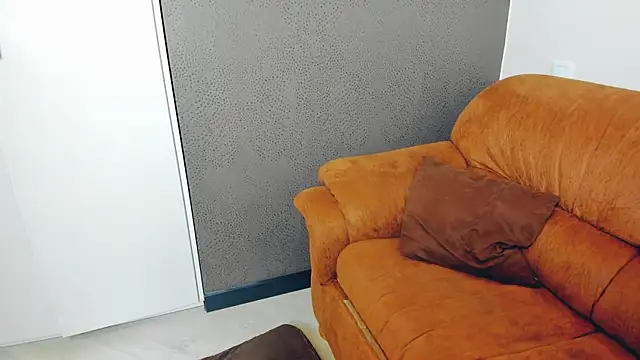 LayaFlow online show from 02-08-26, 10:13