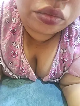 Snapshot of Ravina_patil1 chatting on 04-29-26, 08:26 Ravina patil1 online show from 04-29-26, 08:26