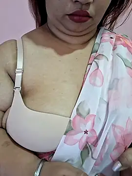 Snapshot of Ravina_patil1 chatting on 04-20-26, 06:16 Ravina patil1 online show from 04-20-26, 06:16