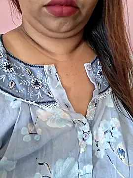 Snapshot of Ravina_patil1 chatting on 04-22-26, 05:36 Ravina patil1 online show from 04-22-26, 05:36