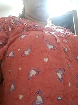 Snapshot of Ravina_patil1 chatting on 03-04-25, 02:21 Ravina patil1 online show from 03-04-25, 02:21