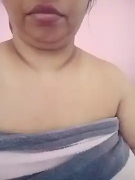 Ravina patil1 online show from 04-10-26, 07:26