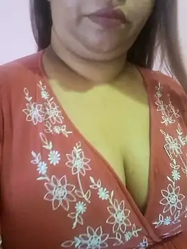 Snapshot of Ravina_patil1 chatting on 05-01-26, 07:24 Ravina patil1 online show from 05-01-26, 07:24