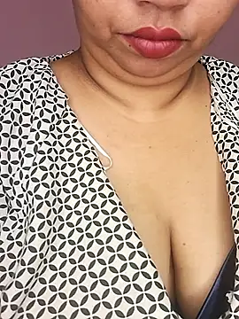 Ravina patil1 online show from 03-26-26, 08:01