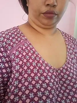 Ravina patil1 online show from 04-14-26, 10:42