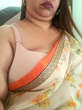 Snapshot of Ravina_patil1 chatting on 06-27-26, 12:22 Ravina patil1 online show from 06-27-26, 12:22