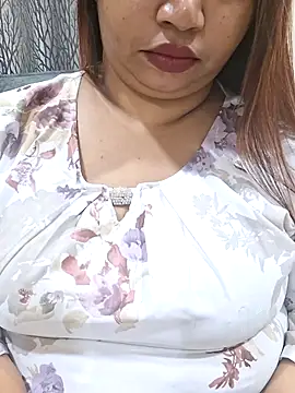 Ravina patil1 online show from 04-13-26, 08:13