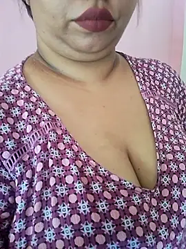 Snapshot of Ravina_patil1 chatting on 04-30-26, 09:27 Ravina patil1 online show from 04-30-26, 09:27
