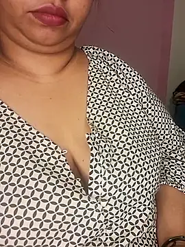 Ravina patil1 online show from 03-23-26, 04:29