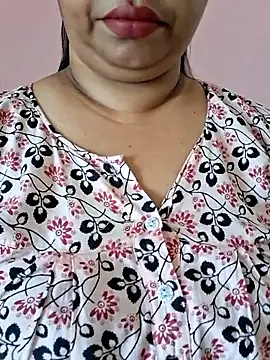 Ravina patil1 online show from 04-18-26, 07:11