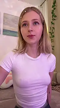 LunaRase online show from 10-30-25, 10:35