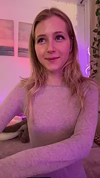 LunaRase online show from 10-26-25, 09:53