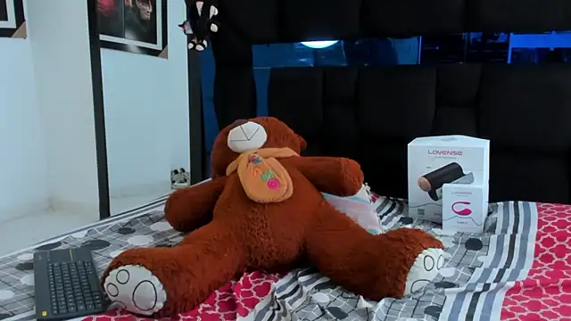 TysonWalkers online show from 11-26-25, 01:44