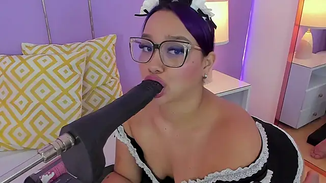 SophyRuiz  online show from 04-03-26, 11:49