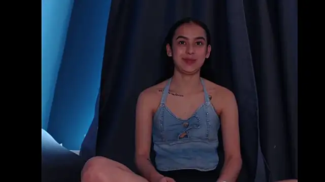 Snapshot of ValeryBaker_ chatting on 10-07-25, 12:28 ValeryBaker  online show from 10-07-25, 12:28