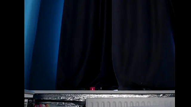 Snapshot of ValeryBaker_ chatting on 09-16-25, 10:38 ValeryBaker  online show from 09-16-25, 10:38