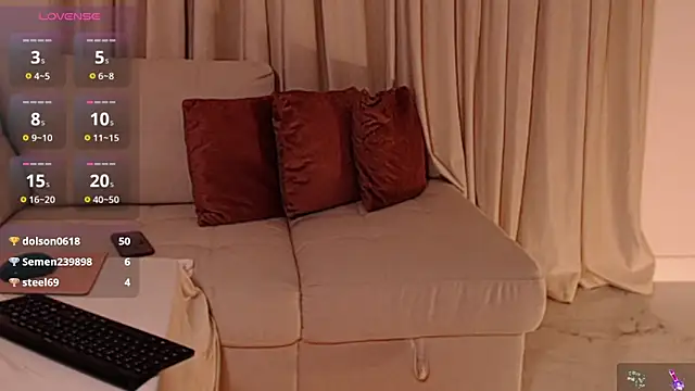 EmillyGreen1 online show from 01-26-25, 08:45