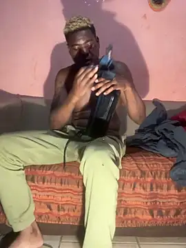 Snapshot of Maskman941 chatting on 03-24-26, 08:58 Maskman941 online show from 03-24-26, 08:58