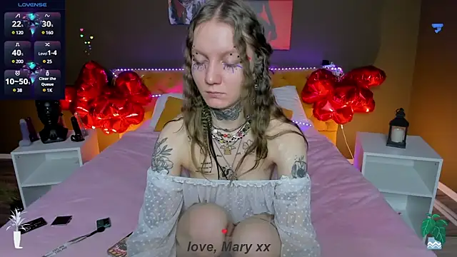 Snapshot of Mary_Xextra chatting on 02-14-25, 01:13 Mary Xextra online show from 02-14-25, 01:13