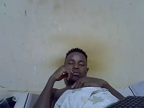 Snapshot of swthairydic chatting on 02-16-26, 02:32 swthairydic online show from 02-16-26, 02:32