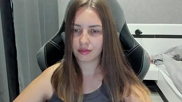 Snapshot of Mia_shy1 chatting on 07-24-26, 03:19 Mia shy1 online show from 07-24-26, 03:19