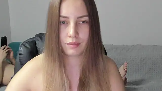 Snapshot of Mia_shy1 chatting on 01-12-26, 08:47 Mia shy1 online show from 01-12-26, 08:47