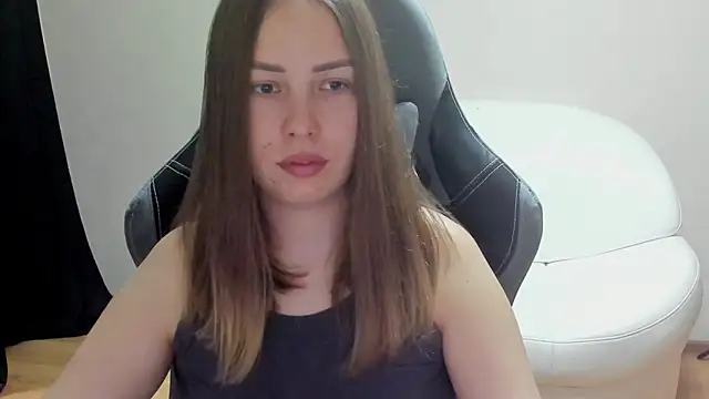 Snapshot of Mia_shy1 chatting on 06-01-26, 05:18 Mia shy1 online show from 06-01-26, 05:18