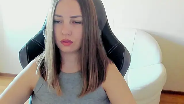 Snapshot of Mia_shy1 chatting on 05-18-26, 04:51 Mia shy1 online show from 05-18-26, 04:51