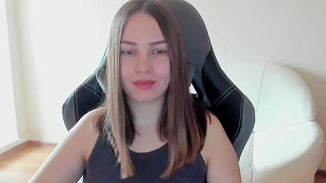 Snapshot of Mia_shy1 chatting on 05-10-26, 05:22 Mia shy1 online show from 05-10-26, 05:22