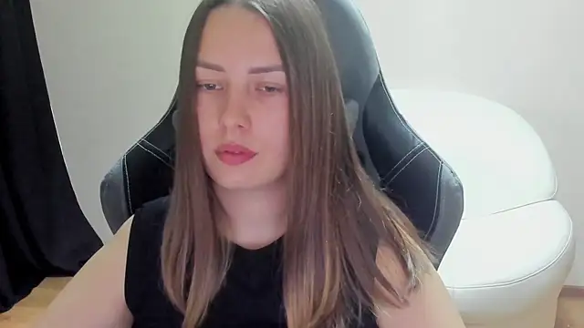 Snapshot of Mia_shy1 chatting on 06-05-26, 06:52 Mia shy1 online show from 06-05-26, 06:52