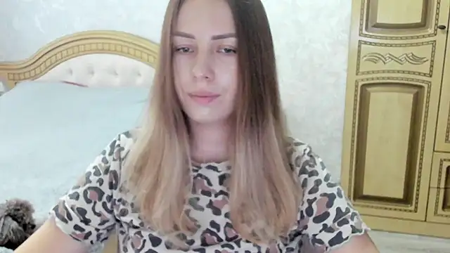 Snapshot of Mia_shy1 chatting on 11-16-25, 06:40 Mia shy1 online show from 11-16-25, 06:40