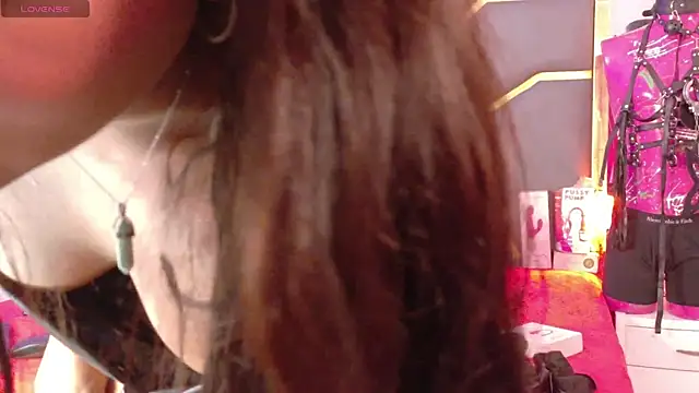 Snapshot of Scarlettt_Ass chatting on 06-21-26, 12:00 Scarlettt Ass online show from 06-21-26, 12:00