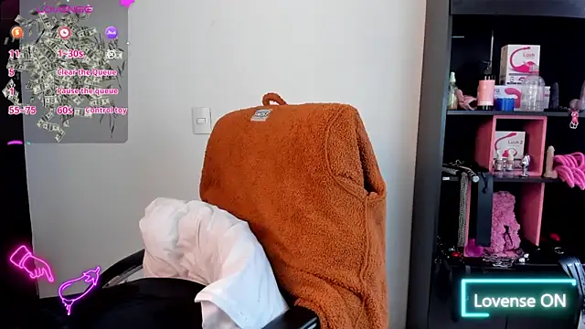 sara goodgirl13 online show from 04-08-26, 05:47