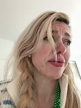 Snapshot of propertyofdaddy chatting on 03-13-25, 08:54 propertyofdaddy online show from 03-13-25, 08:54