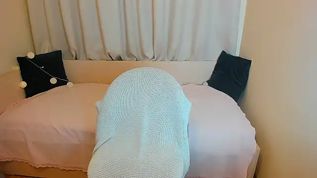 Anny Jey  online show from 12-19-25, 08:33