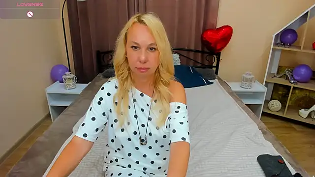 Anny Jey  online show from 07-25-26, 05:30