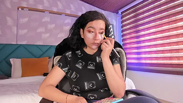 Moony 14 online show from 09-21-25, 02:11